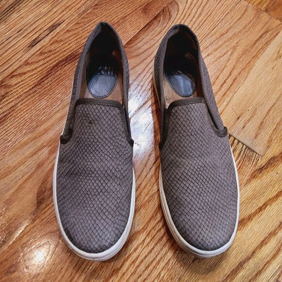 Sofft Nubuck Snake Like Leather Slip-on Sneakers -‎ Gray - Size 7.5 - Picture 1 of 5